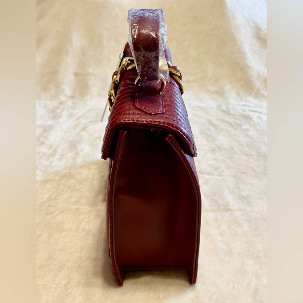 COPY: Badgley Mischka Red Quilted Handbag with Crossbody Strap and Gold Hardware - Picture 10 of 13